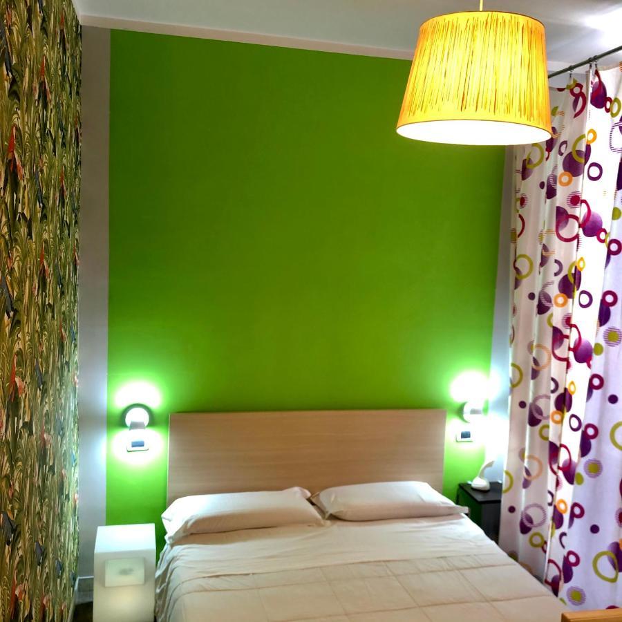 H Rooms Boutique Hotel Napoli Esterno foto