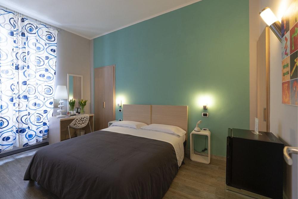 H Rooms Boutique Hotel Napoli Esterno foto