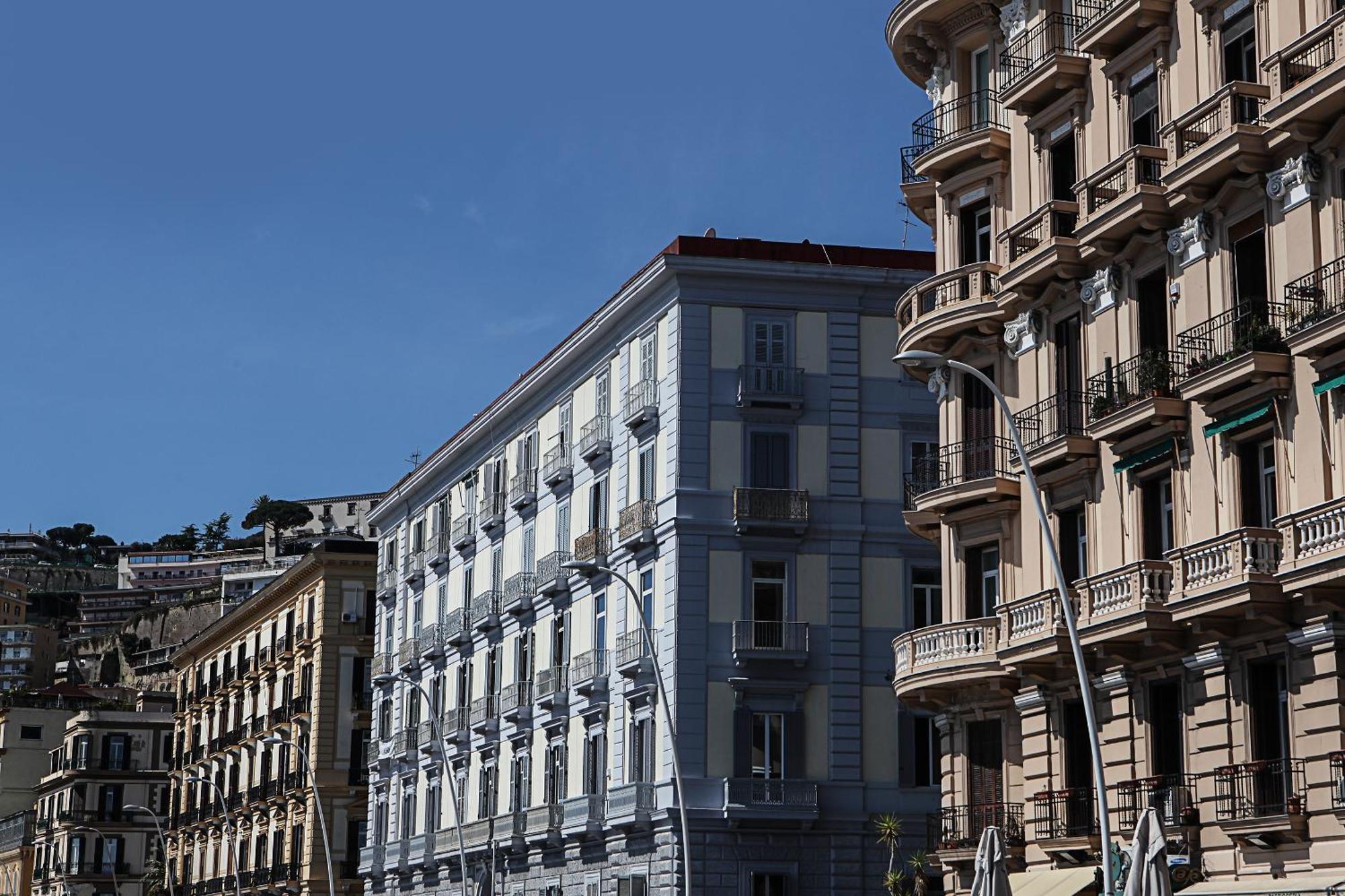 H Rooms Boutique Hotel Napoli Esterno foto