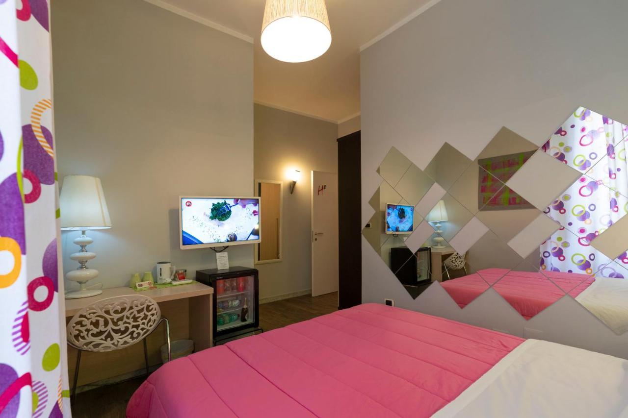 H Rooms Boutique Hotel Napoli Esterno foto