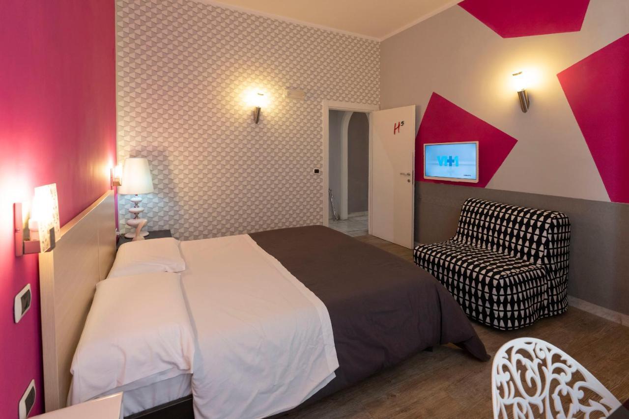 H Rooms Boutique Hotel Napoli Esterno foto