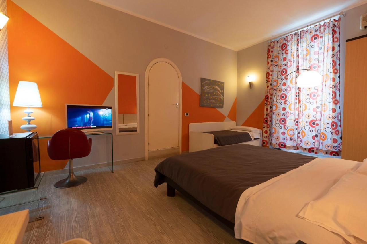 H Rooms Boutique Hotel Napoli Esterno foto