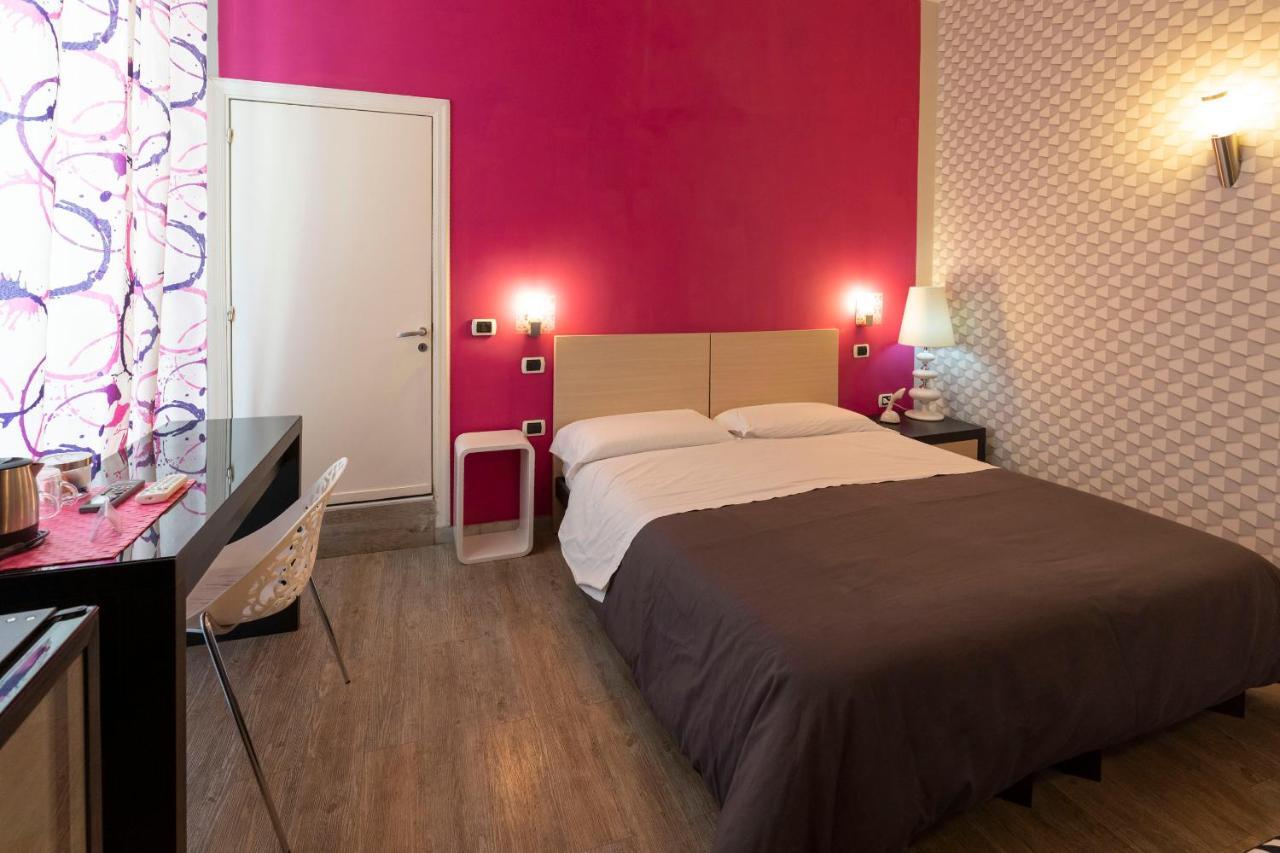 H Rooms Boutique Hotel Napoli Esterno foto