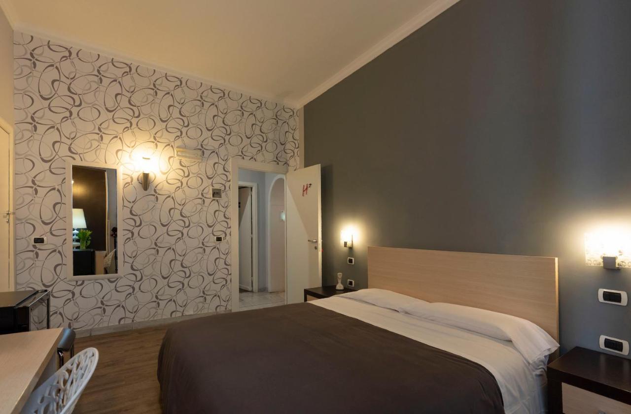 H Rooms Boutique Hotel Napoli Esterno foto
