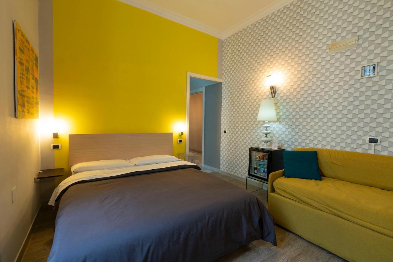 H Rooms Boutique Hotel Napoli Esterno foto