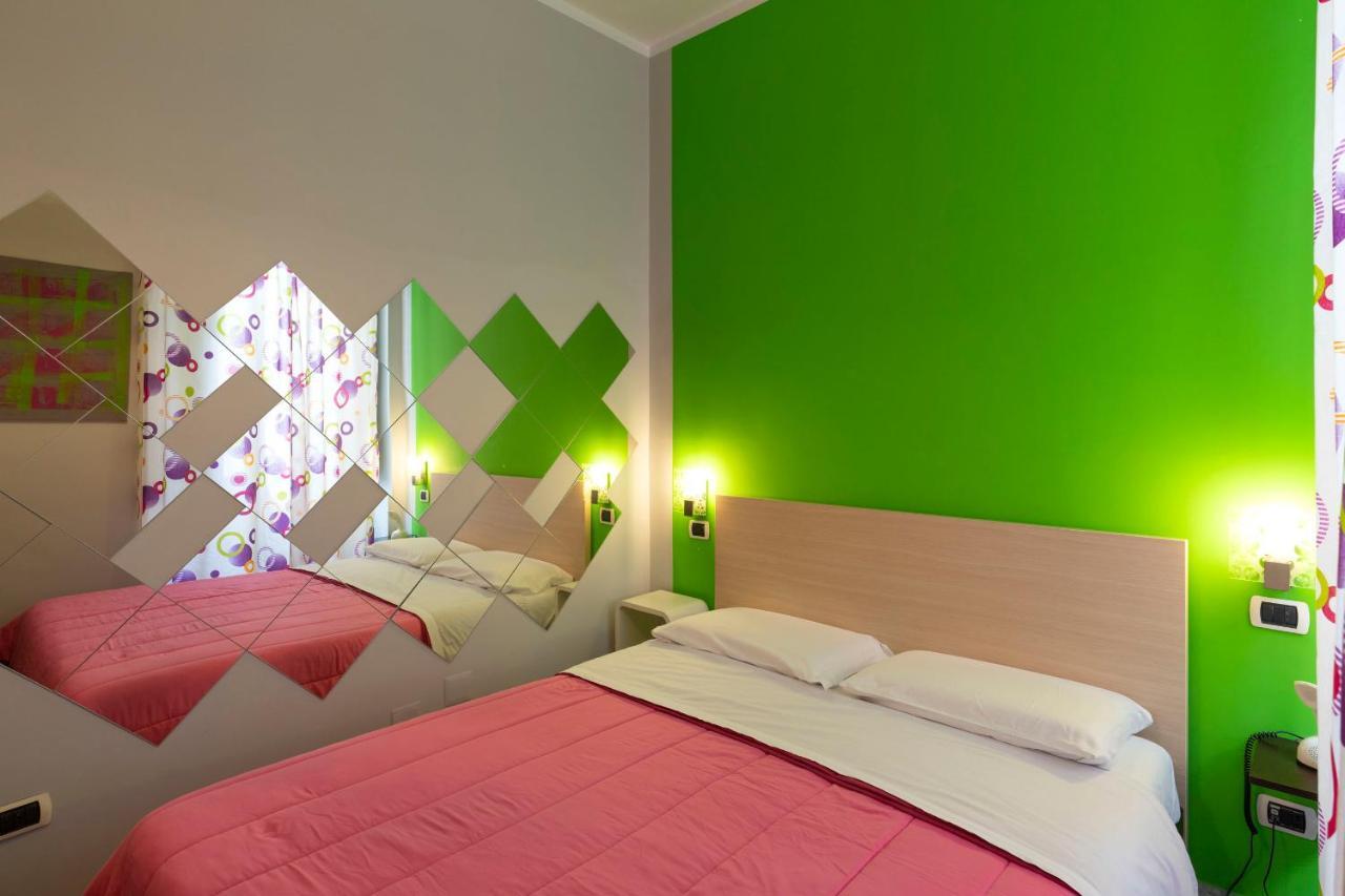 H Rooms Boutique Hotel Napoli Esterno foto